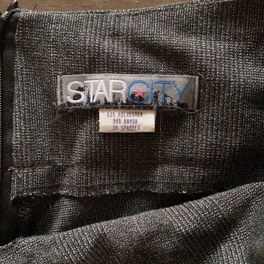 Clothes - Picture 2 of 3
